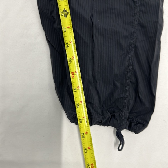 Lululemon Studio Crop Pants Size 6 - Picture 2 of 7